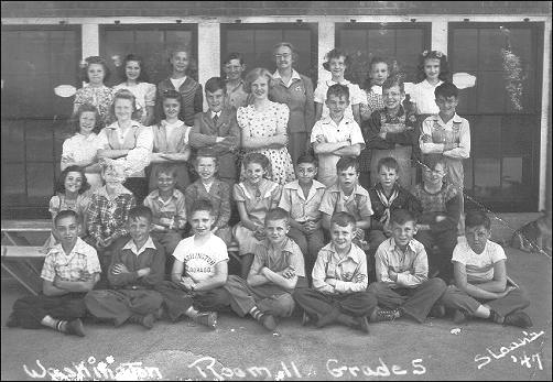 Washington School's 1947 fifth grade class